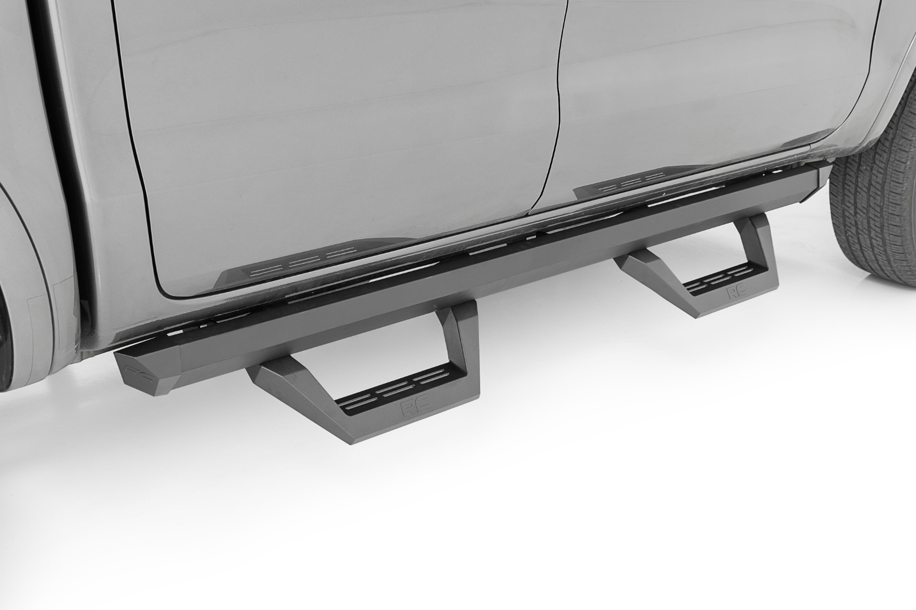 SRX2 Adjustable Aluminum Steps | Ford Ranger 2WD/4WD (2019-2026) — Rough Country
