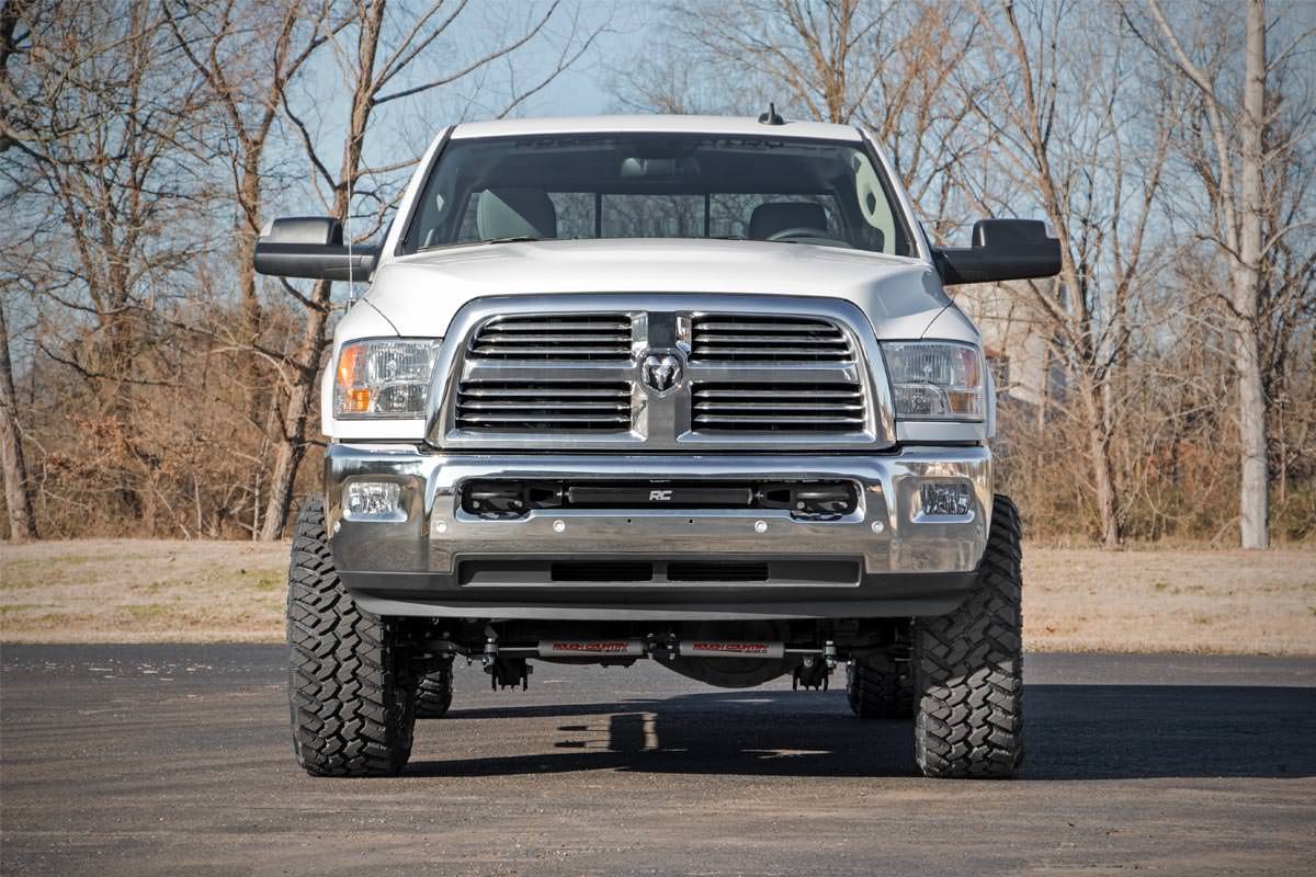 Rough Country 5 Inch Lift Kit FR Gas Coil Radius Arms V2 Ram 2500 4WD (2014-2018)