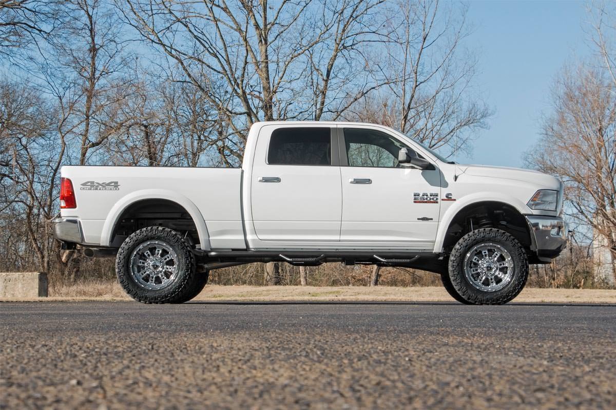 Rough Country 5 Inch Lift Kit FR Gas Coil Radius Arms V2 Ram 2500 4WD (2014-2018)