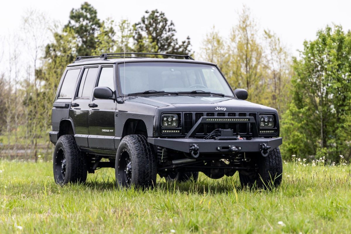 Rough Country 3 Inch Lift Kit Rear AAL Jeep Cherokee XJ 2WD/4WD (1984-2001)