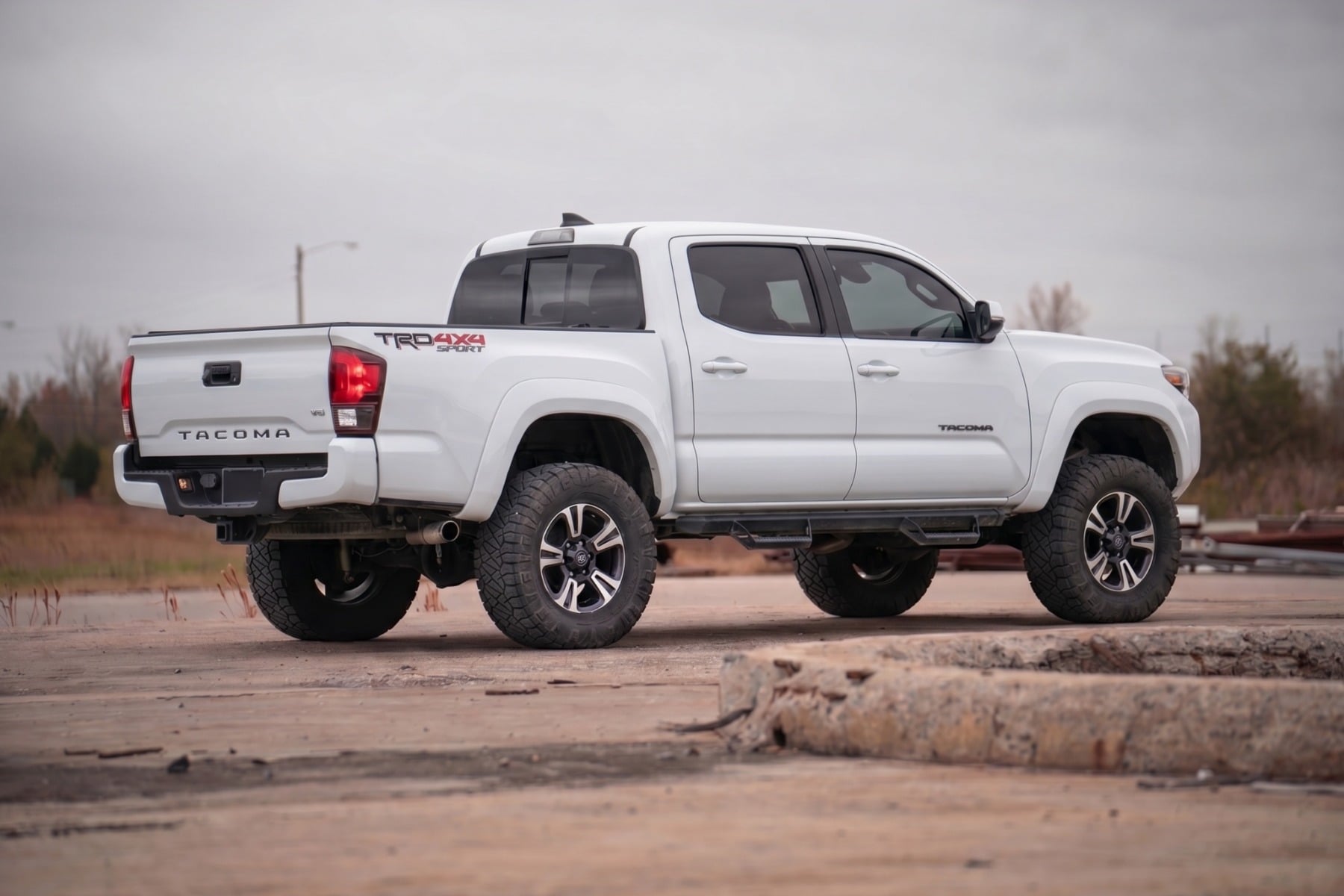 Rough Country Sport Fender Flares O40 Super White Toyota Tacoma 2WD/4WD (2016-2023)
