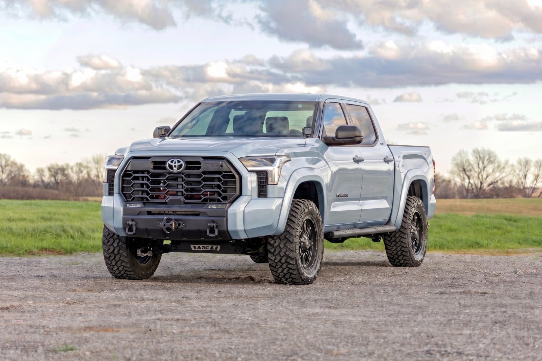 Rough Country Sport Fender Flares 1K6 Ice Edge Toyota Tundra 2WD/4WD (2022-2026)