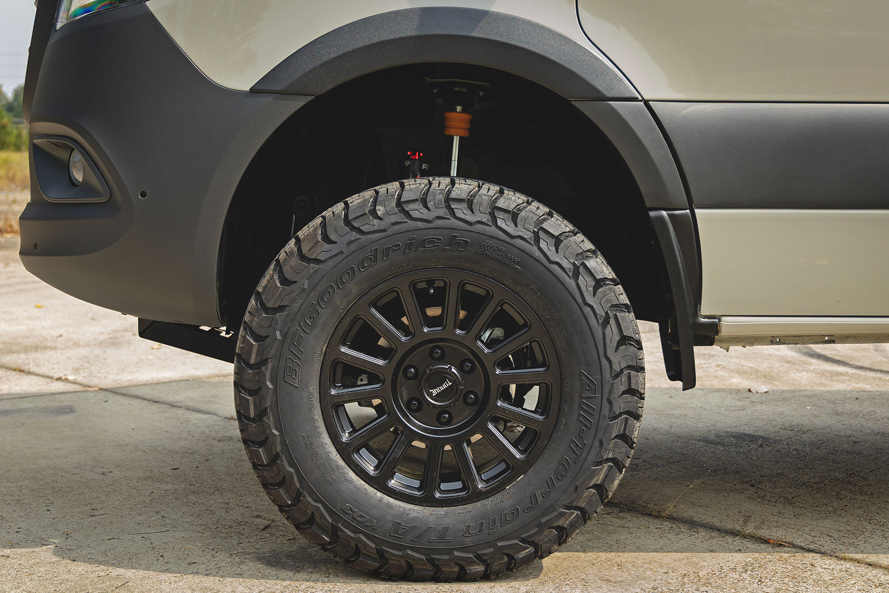 Rough Country Tire Clearance Kit Mercedes-Benz Sprinter 2500/Sprinter 3500XD (2019-2026)