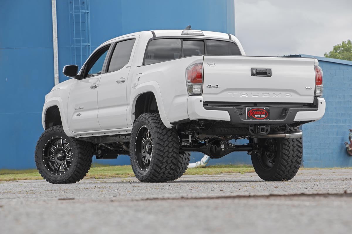 Rough Country 6 Inch Lift Kit Toyota Tacoma 2WD/4WD (2005-2015)