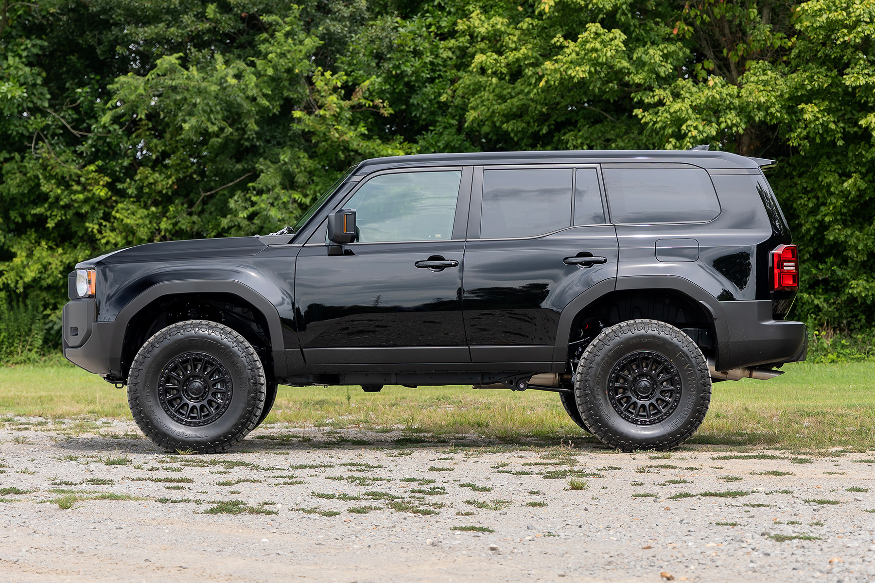 Rough Country 3.5 Inch Lift Kit M1R Toyota Land Cruiser 4WD (2024-2026)