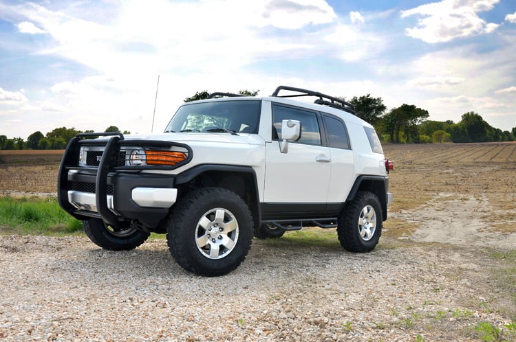 Rough Country 3 Inch Lift Kit Red Spacers Toyota 4Runner (03-09)/FJ Cruiser (07-14)