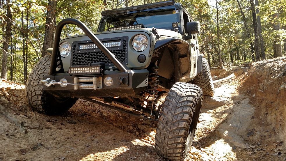 Rough Country 4 Inch Lift Kit X-Series M1R Jeep Wrangler Unlimited 2WD/4WD (07-18)
